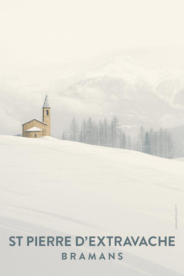 L’église Saint-Pierre d’Extravache en Haute Maurienne, dans la vallée du Planay. Elle fait face à la "Dent Parrachée",